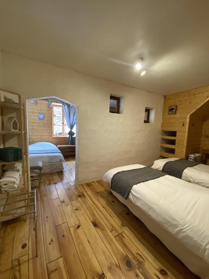 Auberge De La Foret Auris Exterior photo
