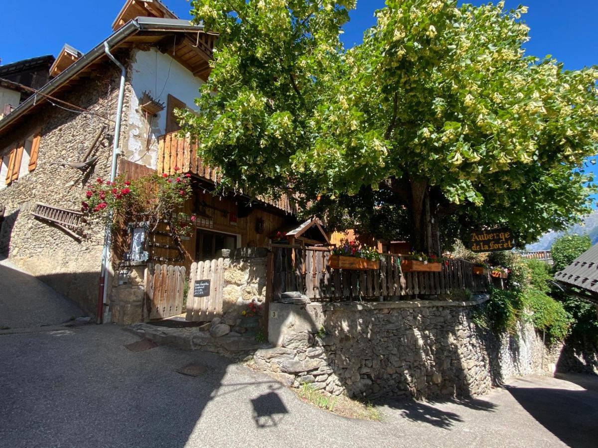 Auberge De La Foret Auris Exterior photo