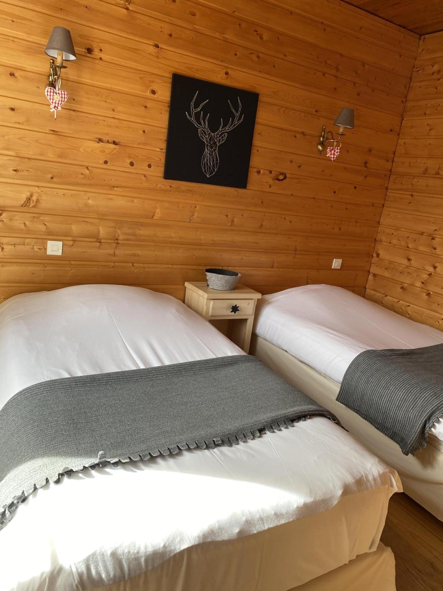 Auberge De La Foret Auris Room photo